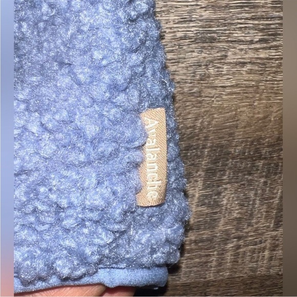 Avalanche Kids Blue Puffer Jacket - Picture 5 of 7